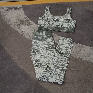 Fabletics seamless leggings and sports bra